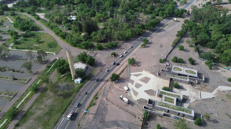 Vialidad Mendoza avanza con la demarcación vial en las rotondas de Las ...